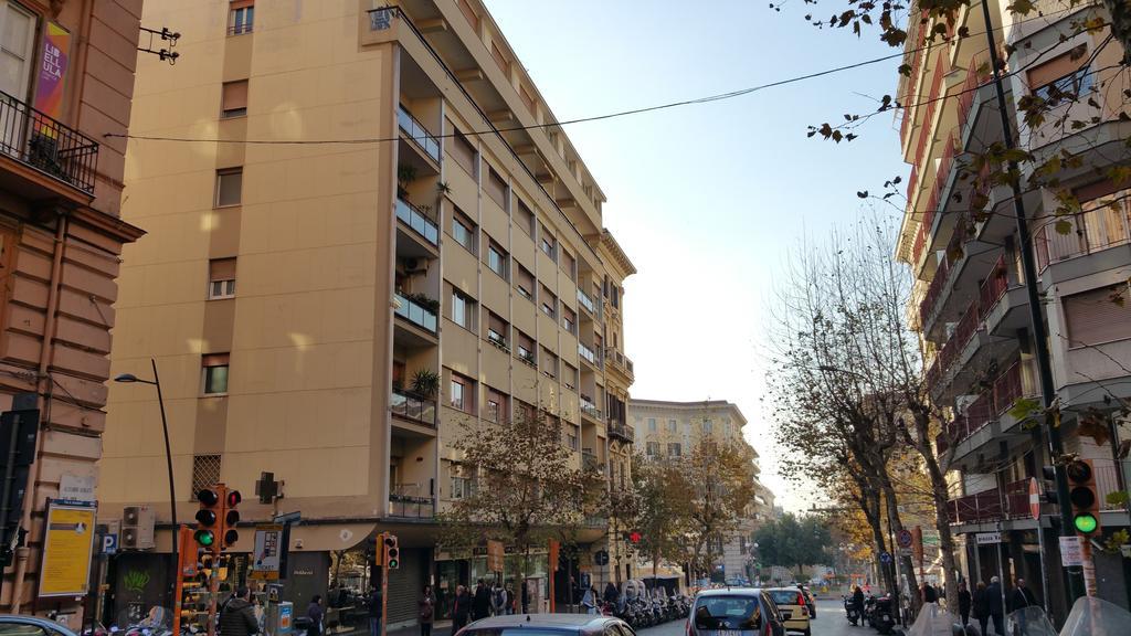 Alis Vanvitelli Suite Неаполь Экстерьер фото
