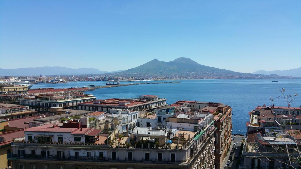 Alis Vanvitelli Suite Неаполь Экстерьер фото